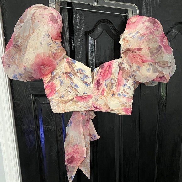 ASOS LUXE organza puff sleeve top with bow back in floral print - part of a set - Picture 3 of 4